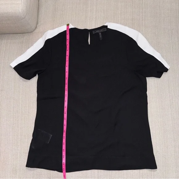 BCBGMaxAzria Black Cutout Back Short Sleeve Blouse - Picture 7 of 9